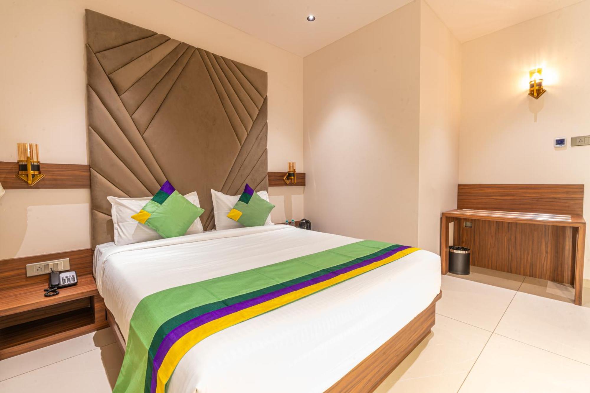 Treebo Premium Heritage Grand -Majiwada Тхане Экстерьер фото