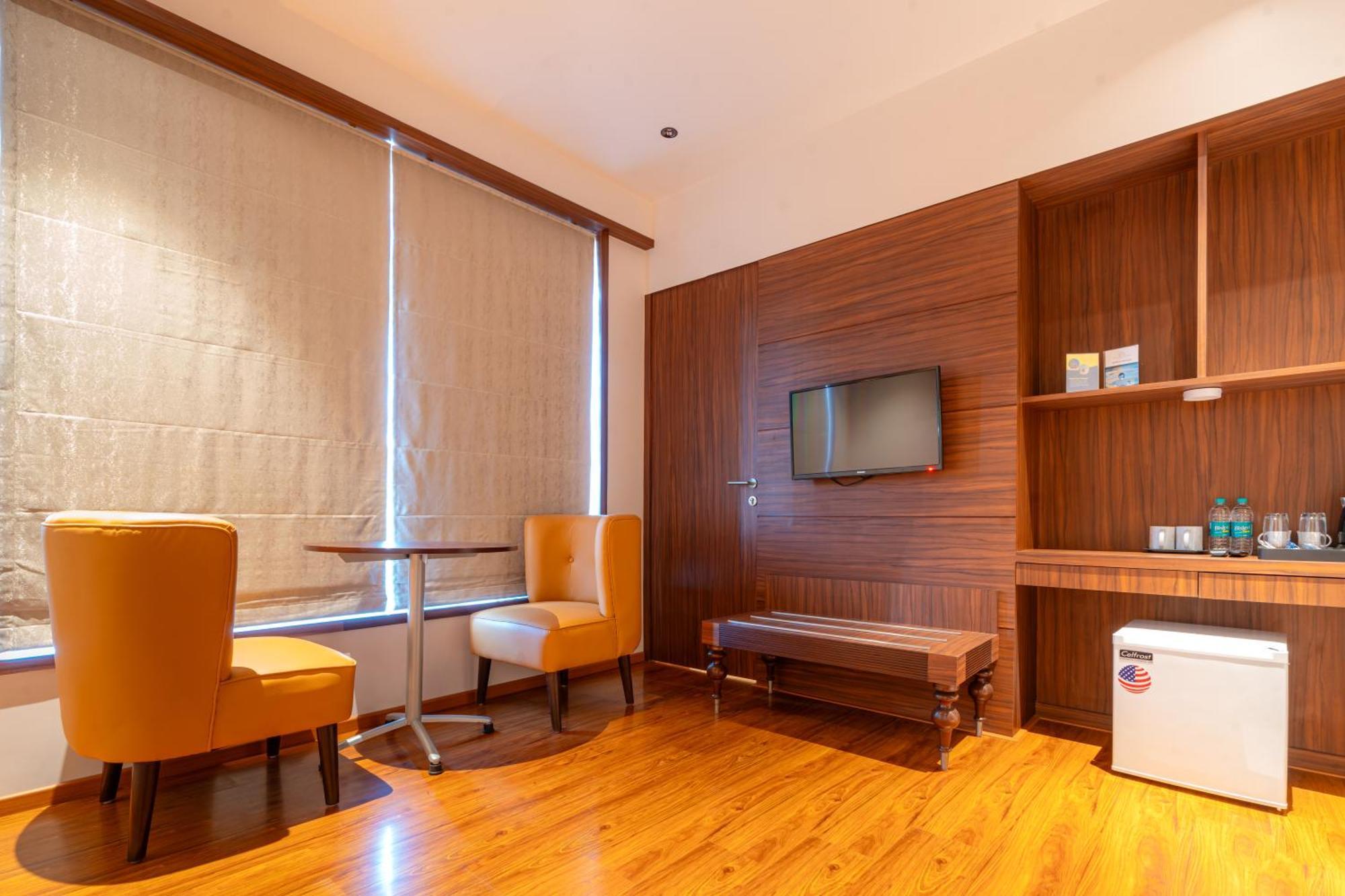 Treebo Premium Heritage Grand -Majiwada Тхане Экстерьер фото